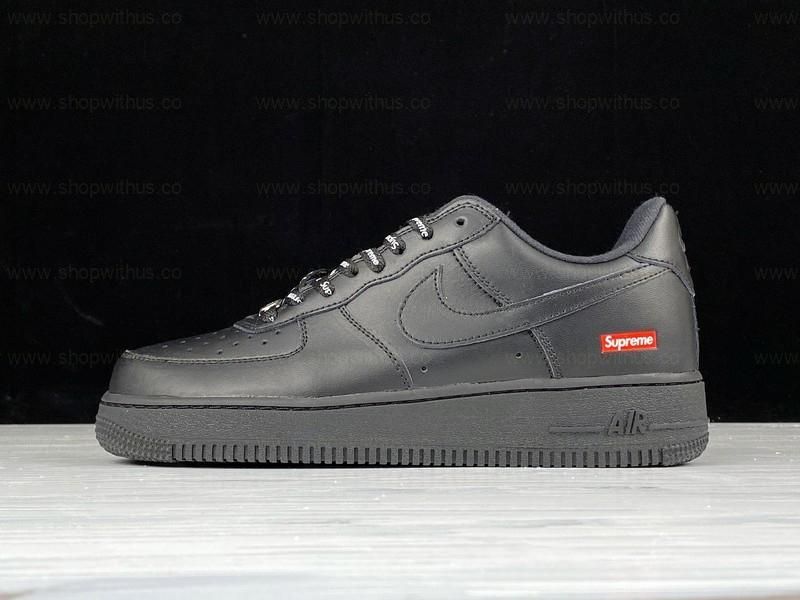 Supreme x NikeAir Force 1 Low - Black