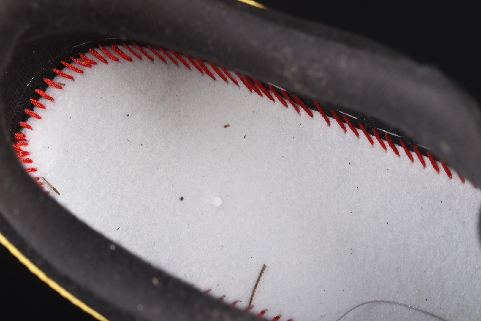 NikeUnisex Air Force 1 AF1 Low  LV8 - Athletic Club Black/University Gold