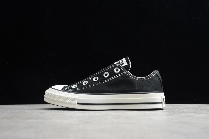 WMNS Converse Chuck Taylor All Star Sneakers - Black