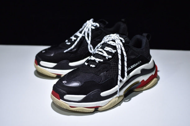 BalenciagaUnisex Vintage Triple S Trainers - Black/White/Red