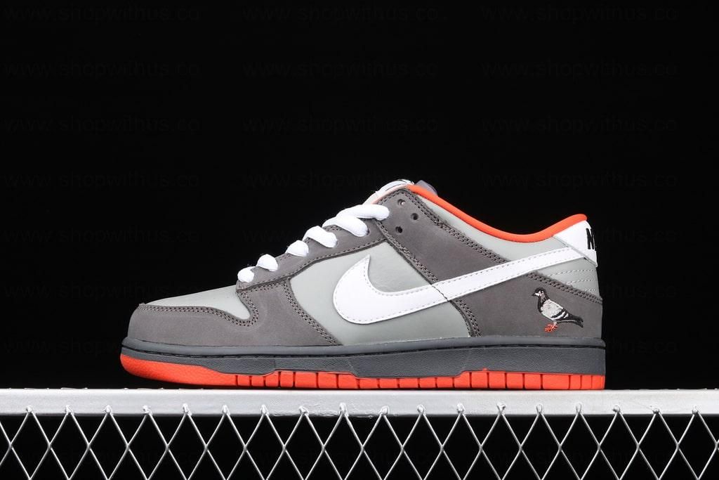 NikeSB Dunk Low - Staple NYC Pigeon