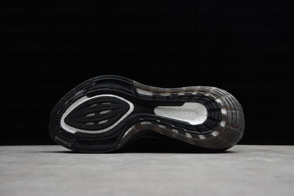 adidasRunning Ultraboost 21- Triple Black