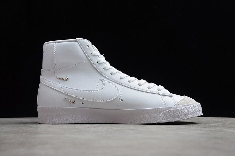 NikeMen's Blazer Mid 77 - LX White