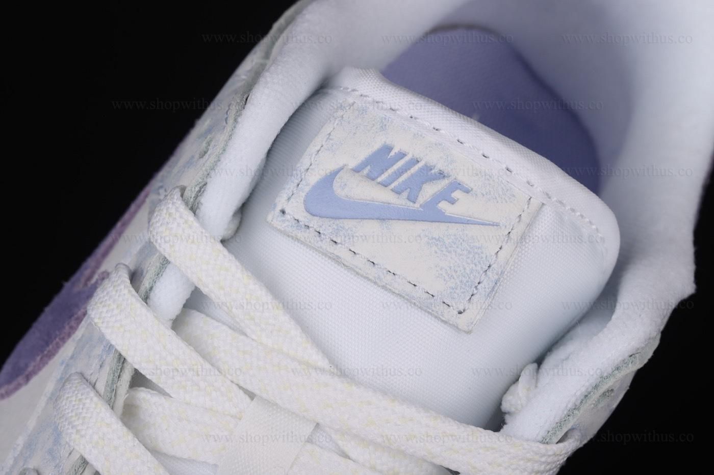 NikeWMNS Dunk Low OG - Purple Pulse