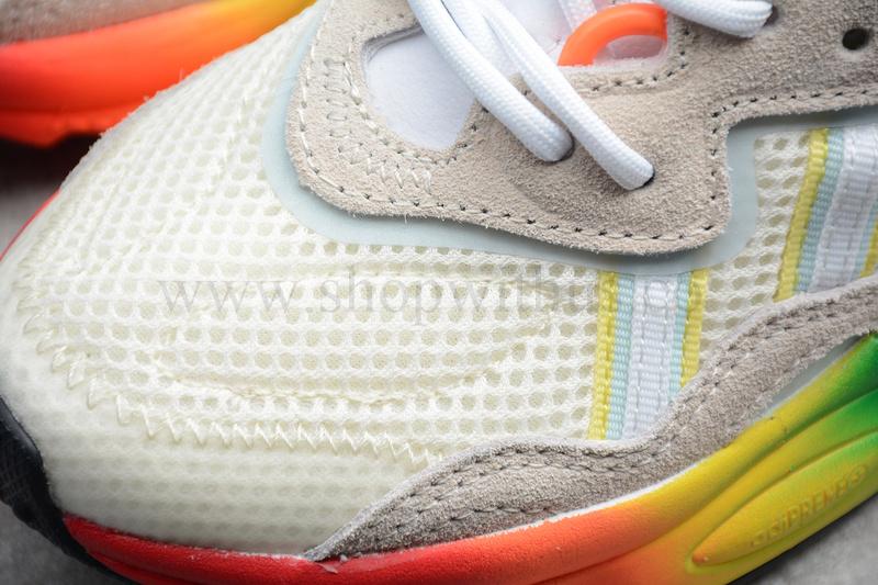 adidasOiginals Ozweego - Pride