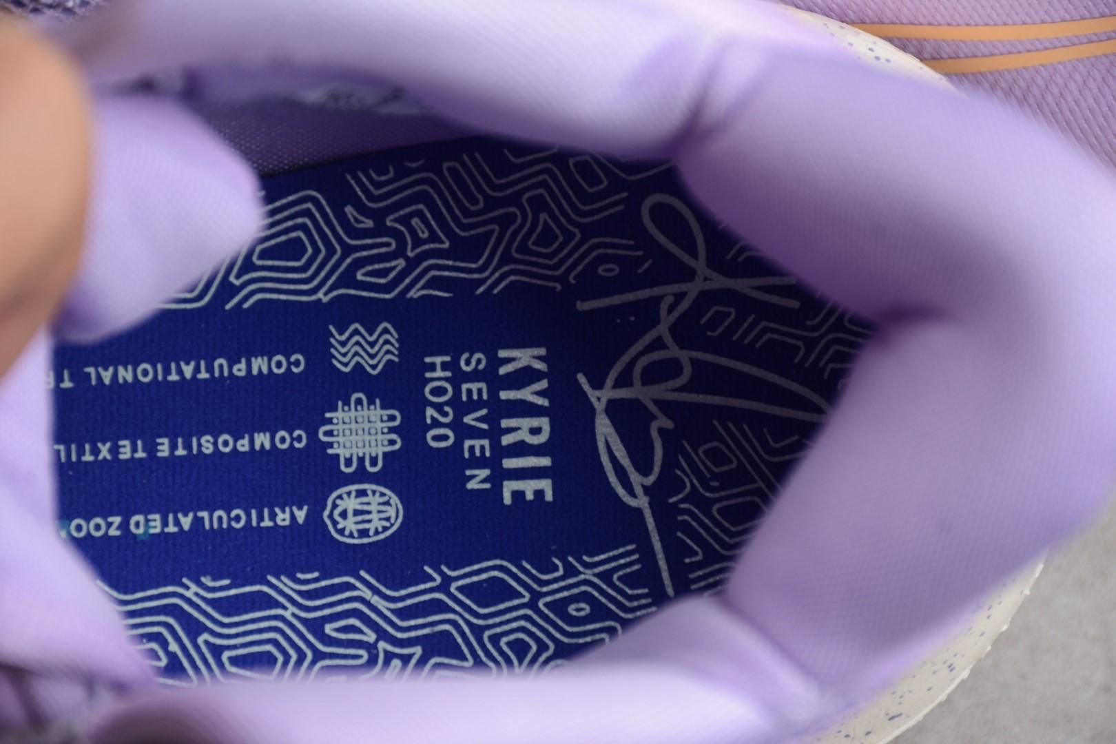 NikeMen's Kyrie 7 - Daughters Azurie