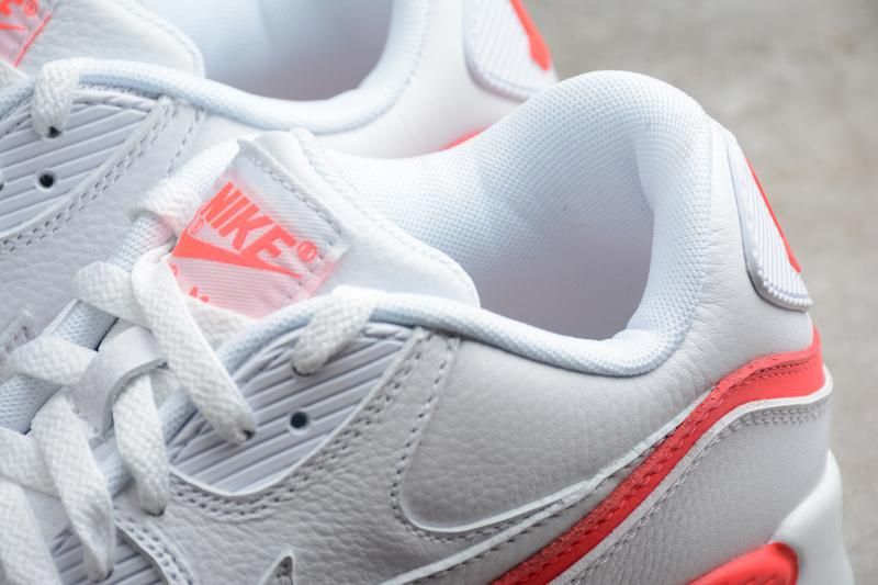 NikeUnisex Air Max 90 Undefeated - White/Solar Red