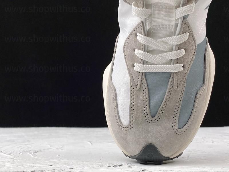 New Balance 327 - Grey