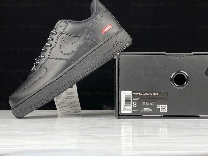 Supreme x NikeAir Force 1 Low - Black