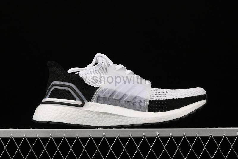adidasOriginals Ultra Boost 19 - Panda