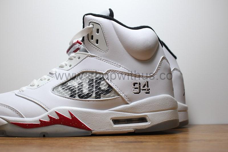 Supreme x Air Jordan 5 AJ5 Retro - White