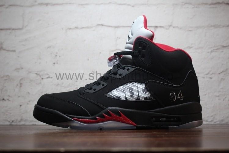 Supreme x Air Jordan 5 Retro - Black