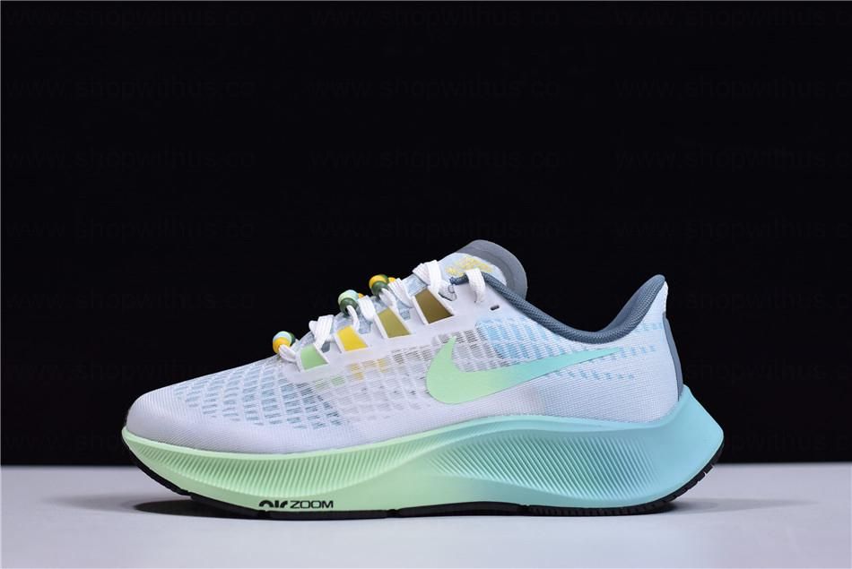NikeAir Zoom Pegasus 37 - Butterfly