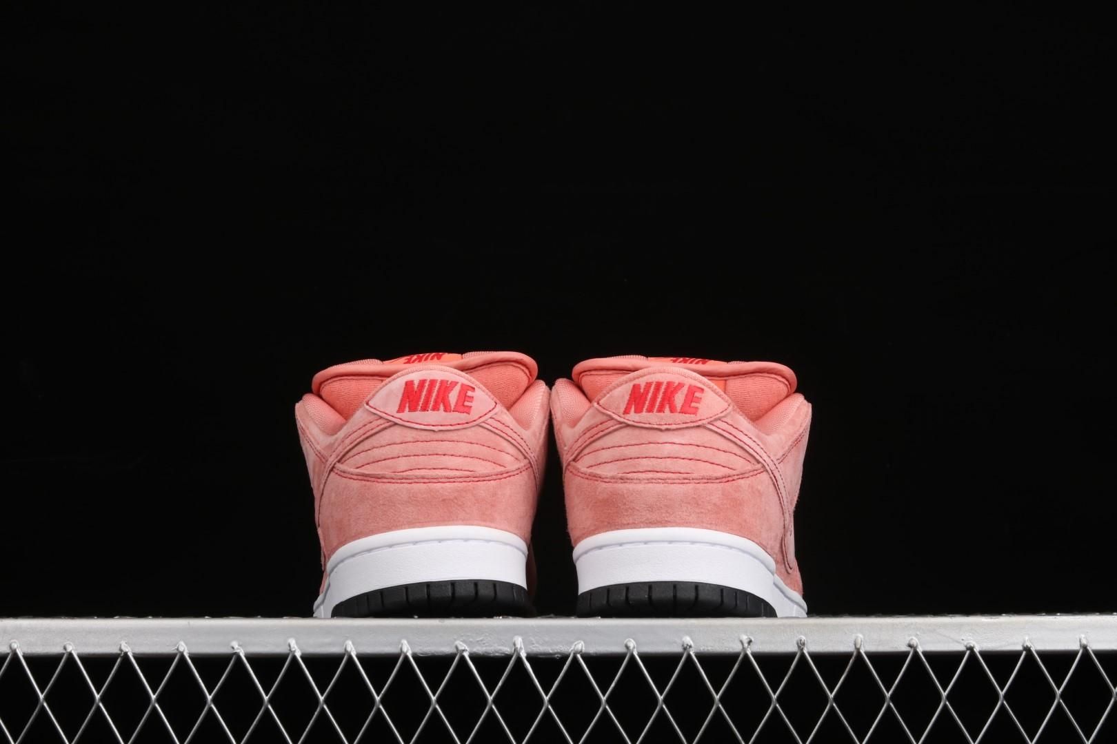 NikeMen's SB Dunk Low - Pink Pig