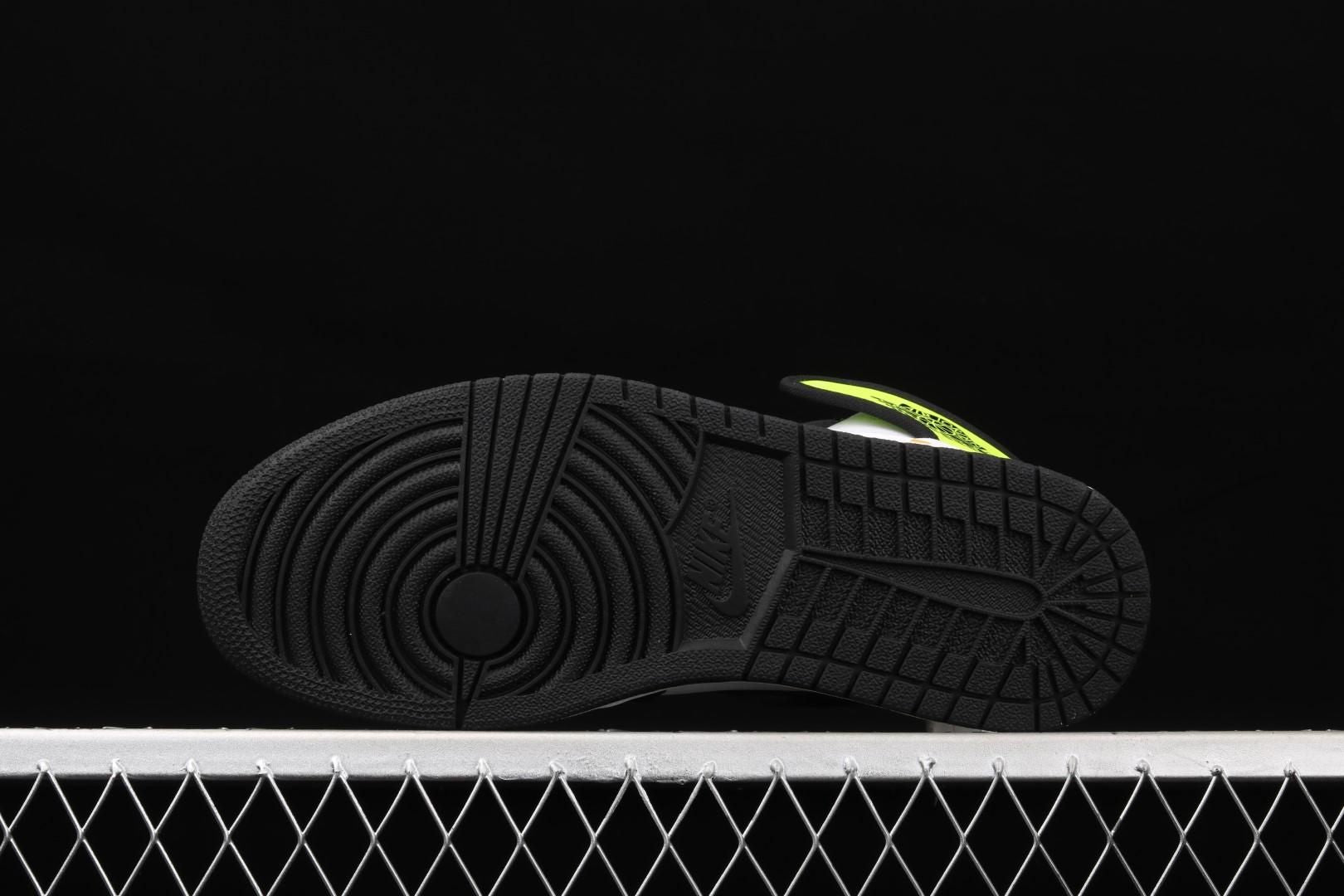 Air Jordan 1 AJ1 Retro High  - Volt Gold