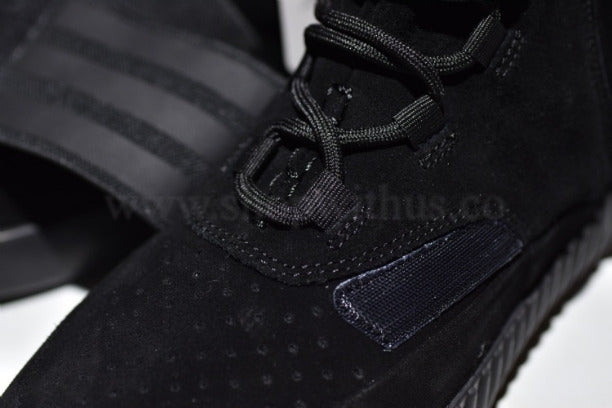 adidasOriginals YEEZY Boost 750 - Triple Black