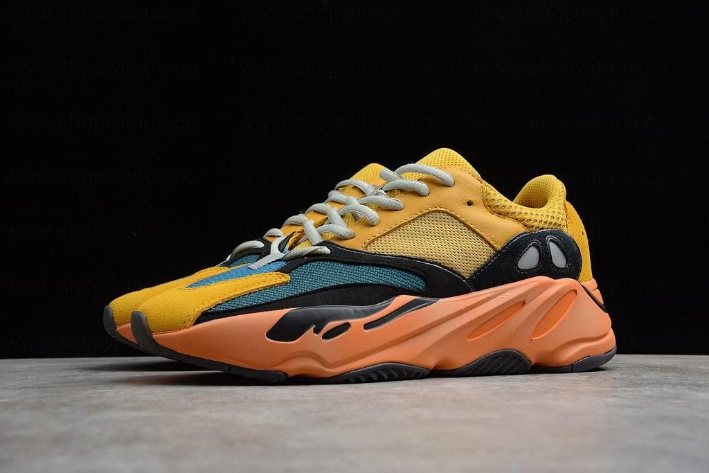 adidasUnisex YEEZY Boost 700 - Sun