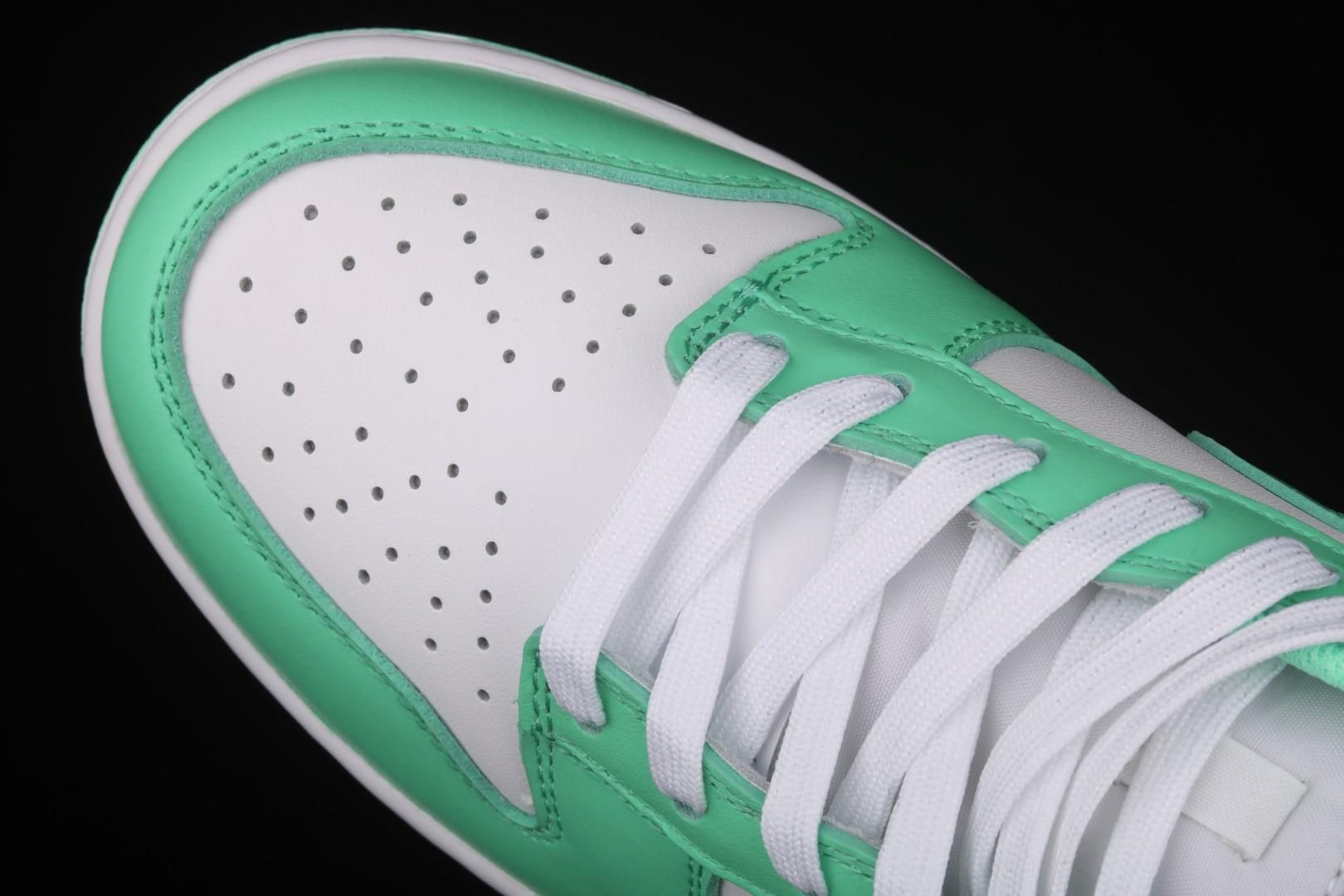 NikeDunk Low - Green Glow