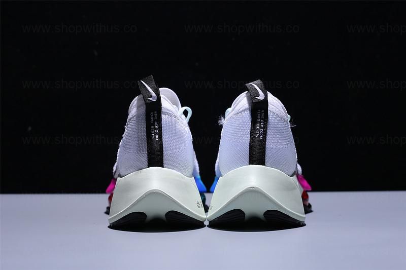 NikeRunning Air Zoom Tempo NEXT% Flyknit - White Hyper Violet