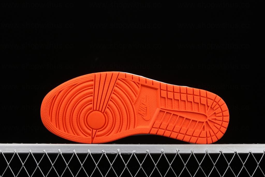 Air Jordan 1 AJ1 Retro - Electro Orange