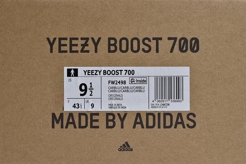 adidasYEEZY  Boost 700 - Carbon Blue