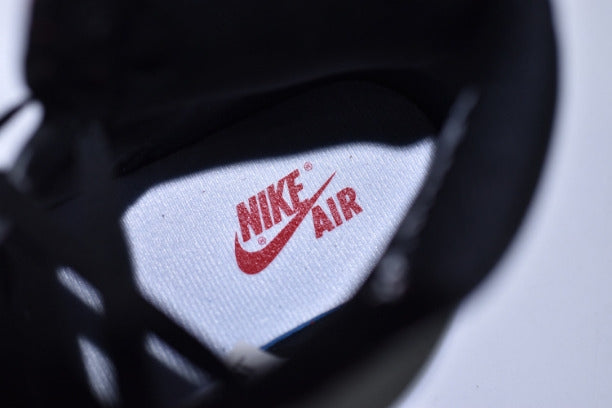 Air Jordan 1 AJ1 High The Return - Bred