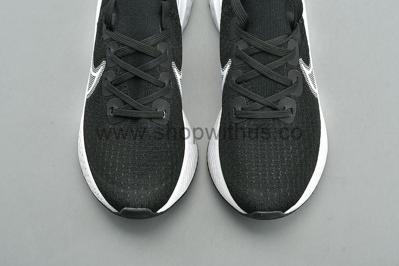 NikeLegend React 3 Run Fearless - Black/White