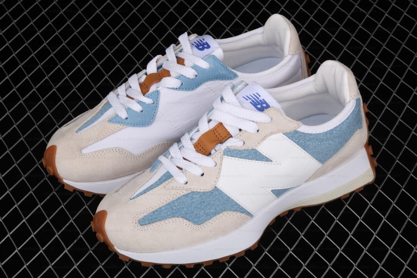 LEVI'S x New Balance - Light Blue