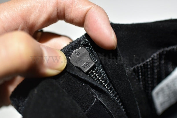 adidasOriginals YEEZY Boost 750 - Triple Black