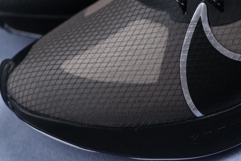 NikeRunning Zoom Gravity - Black/Silver