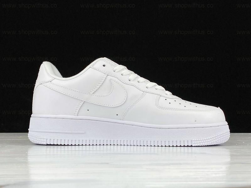 Supreme x NikeAir Force 1 Low - White