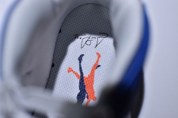 NikeAir More Uptempo Mid Basketball Shoe - Knicks