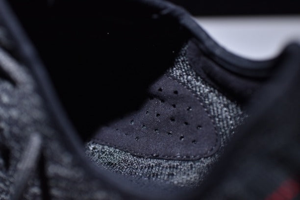 adidasYEEZY Boost 350 - Pirate Black