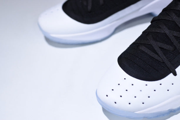 Under Armour Curry 4 - Black/White