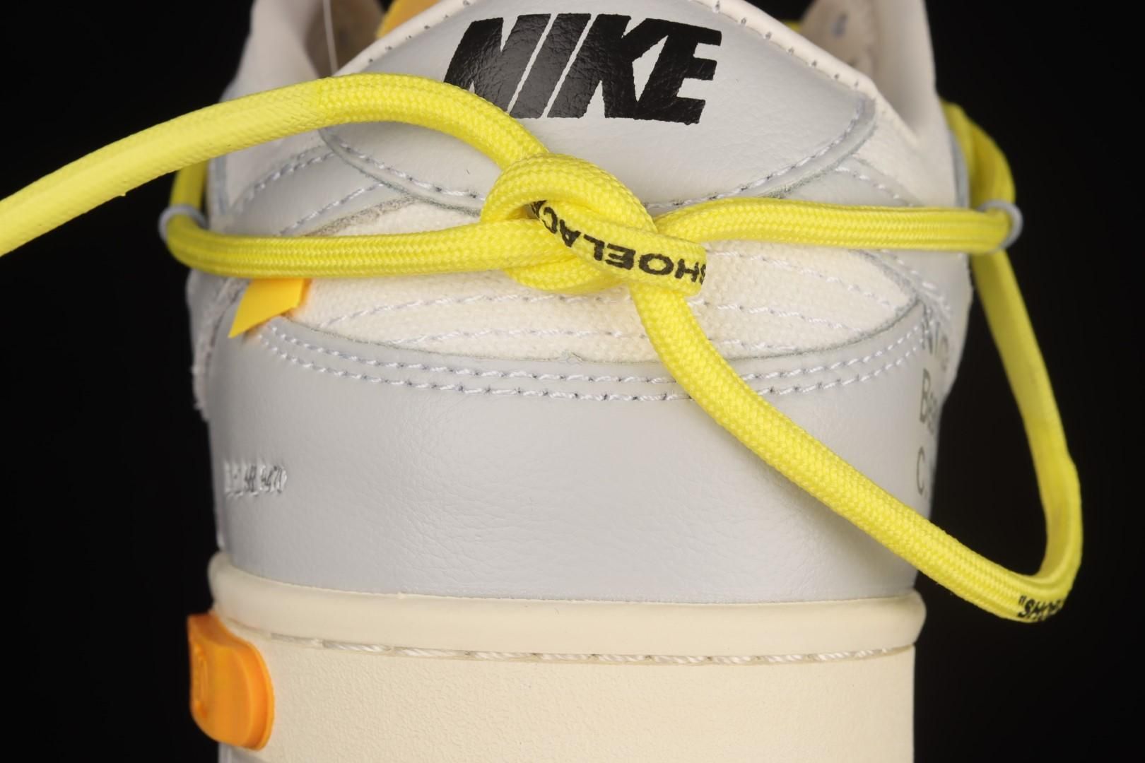 Off-White x NikeMens Dunk Low - Lot 29