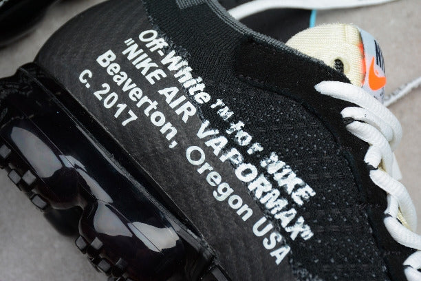 The 10 NikeAir Vapormax x Off-White - Black/White Clear