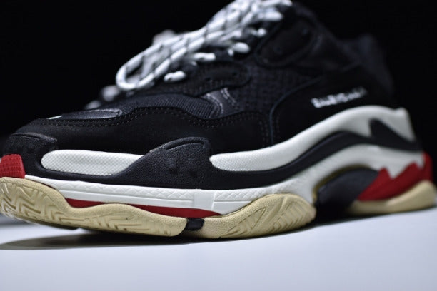 BalenciagaUnisex Vintage Triple S Trainers - Black/White/Red