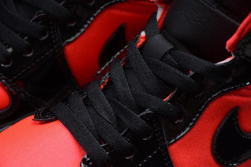 Air Jordan 1 AJ1 Mid - Hot Punch