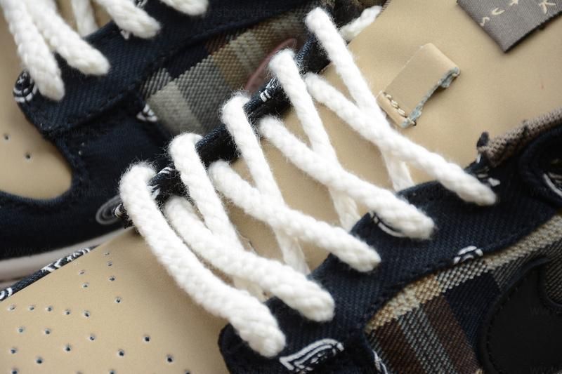 NikeSB Dunk low x Travis Scott - Bandana print