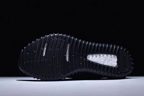 adidasYEEZY Boost 350 - Pirate Black