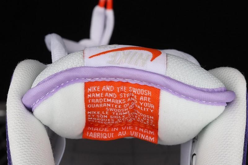 NikeSB Dunk Low Pro ISO Orange Label Unbleached Pack - Lilac