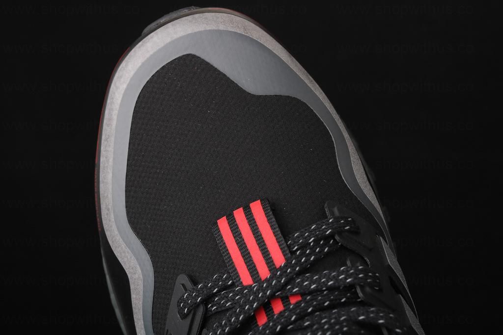 adidasOriginals Ultra Boost - Guard Mrathon