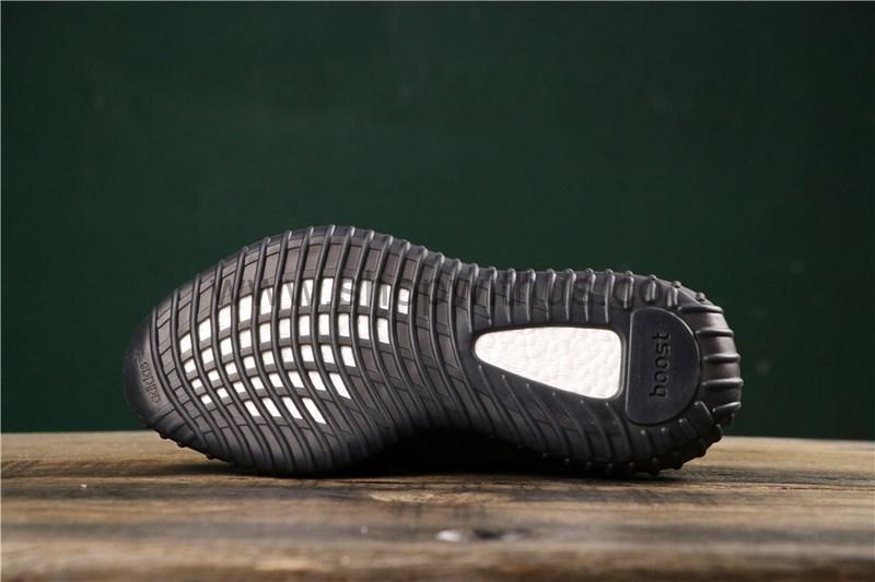 adidasOriginalsYEEZY Boost 350 V2 - Black Static Non-Reflective (Laces Reflects  Shoe Doesn't)