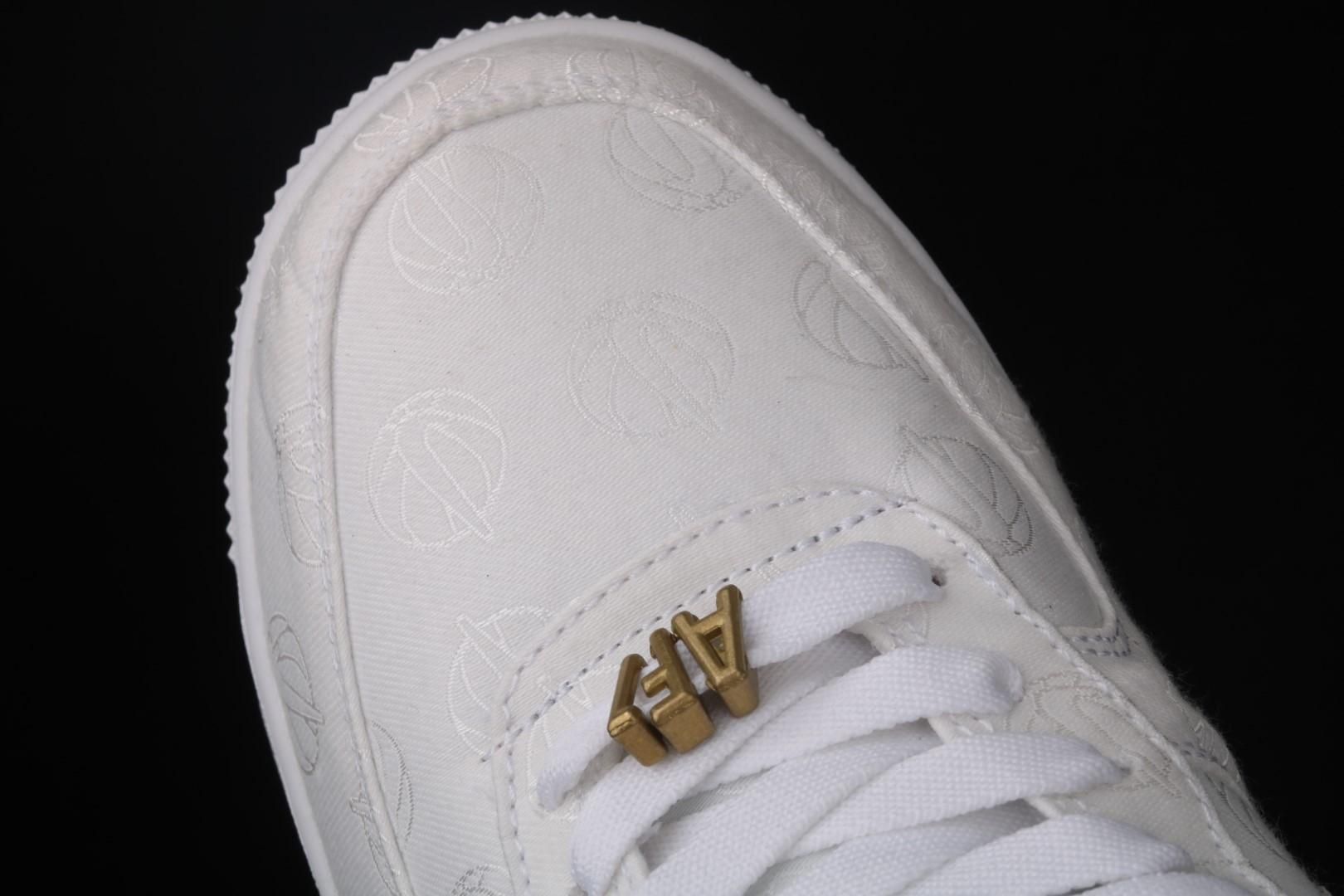 NikeWMNS Air Force 1 AF1 - White/Bio Beige