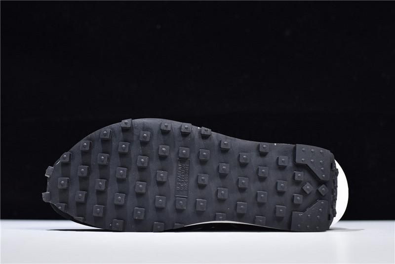 sacai x Nike✔️LDWaffle - Black