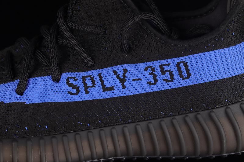 adidasUnisex Yeezy Boost 350 V2 - Dazzling Blue