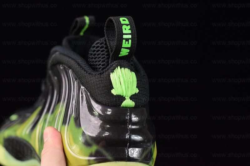 NikeAir Foamposite One - Paranorman