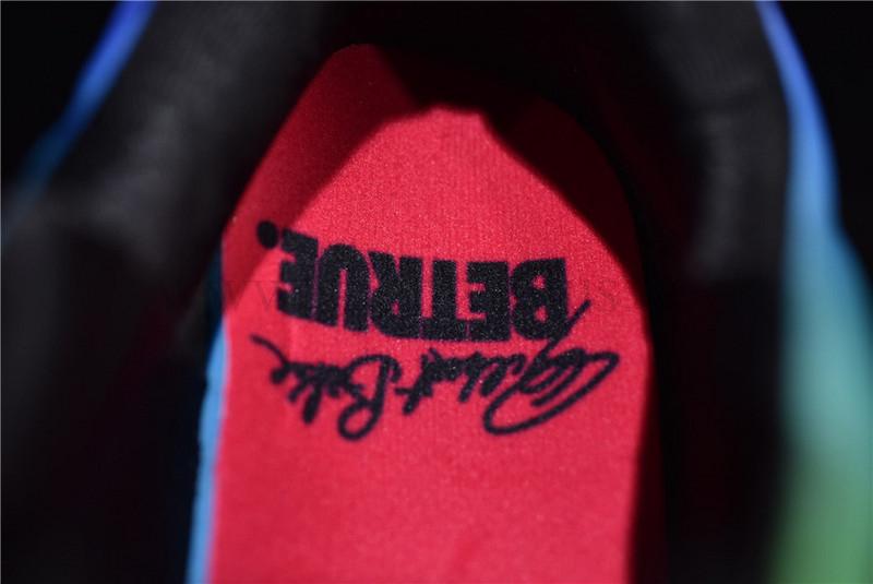 NikeAir Max 720 - Be True