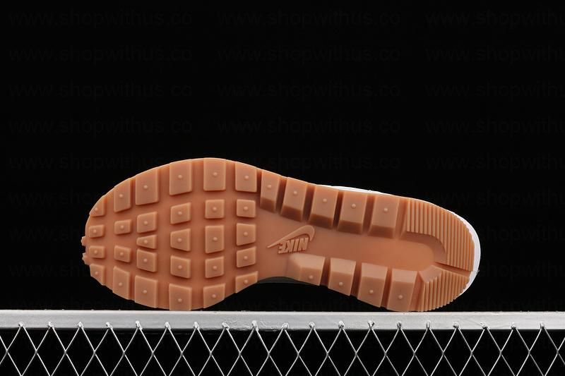 sacai xNike VaporWaffle - Sail
