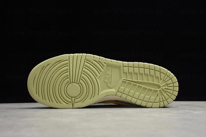NikeMen's Dunk Low - Community Garden